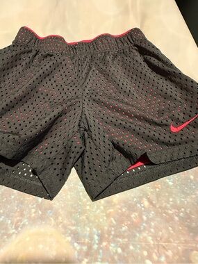 Nike girls Black Mesh Athletic Shorts with Pink Accents XS